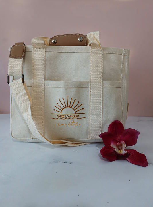 Faire L'amour en Été | Make Love in the Summer Canvas Tote